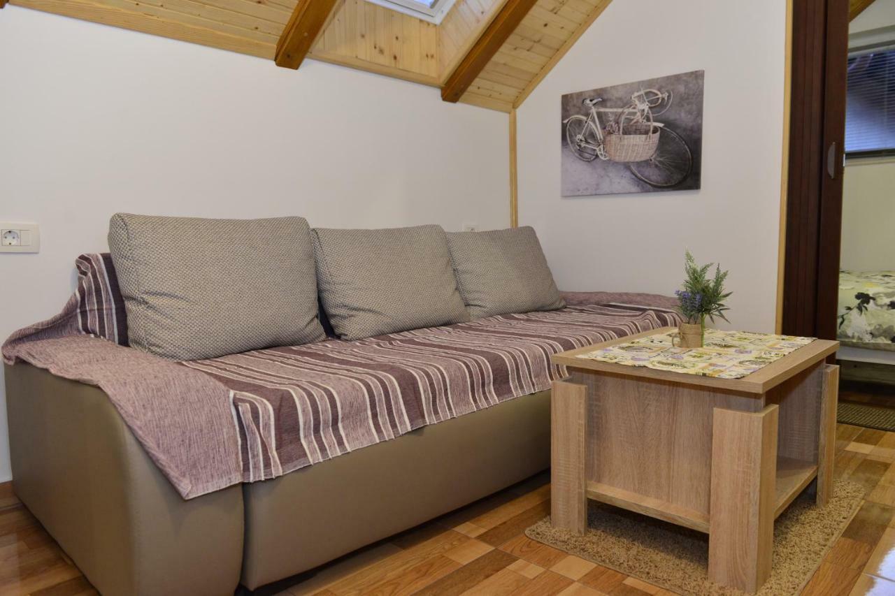 Apartmani Miscevic Йосипдол Екстериор снимка