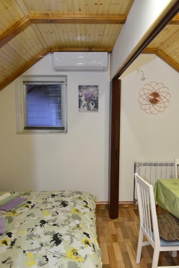 Apartmani Miscevic Йосипдол Екстериор снимка